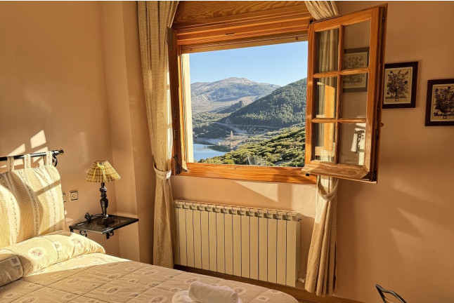 Escapada 2 Noches con Desayuno en Hotel Pico Espigüete (Alba de los Cardaños, Palencia)