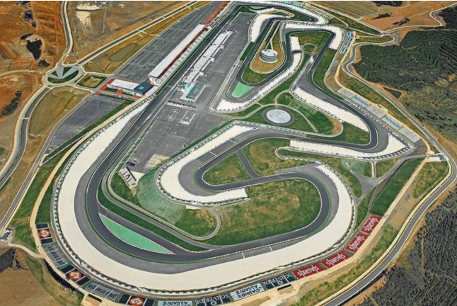 Conducir Formula Renault, Fórmula 1 y Comida en Circuito de Portimao (Algarve, Portugal)