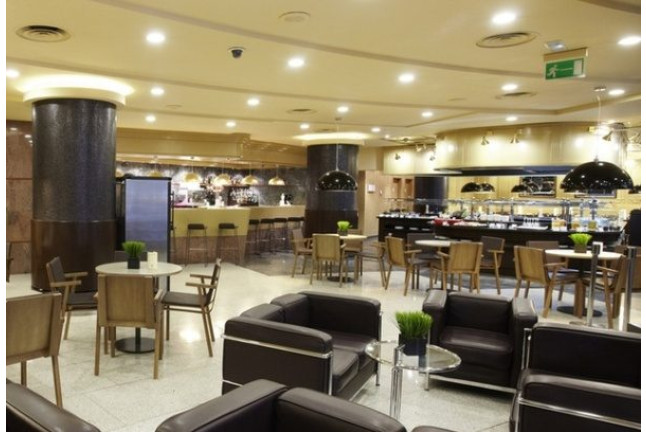Escapada en Hotel Holiday Inn 5* (V-S) (Andorra)