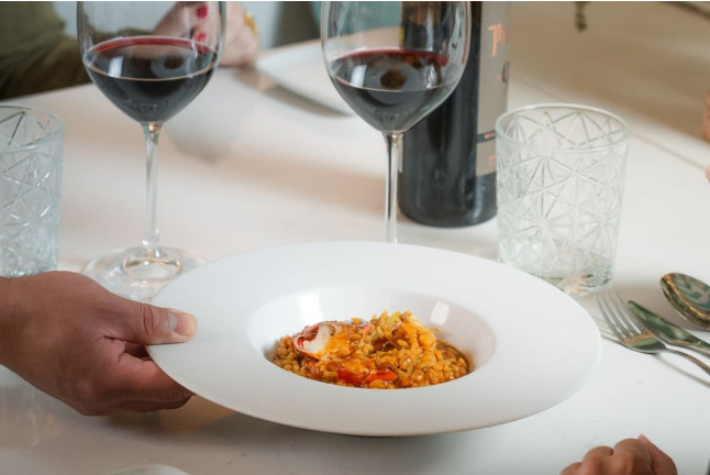 Acceso a Piscina Relax, Masaje Relajante y Comida o Cena en Hospes Amerigo 5* (Alicante)