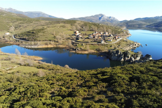 Escapada 2 Noches con Desayuno en Hotel Pico Espigüete (Alba de los Cardaños, Palencia)