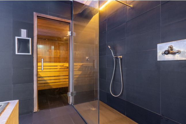 Circuito Spa con Cava, Té o Zumo en Serena SPA @ Grums Hotel 4* (Barcelona)