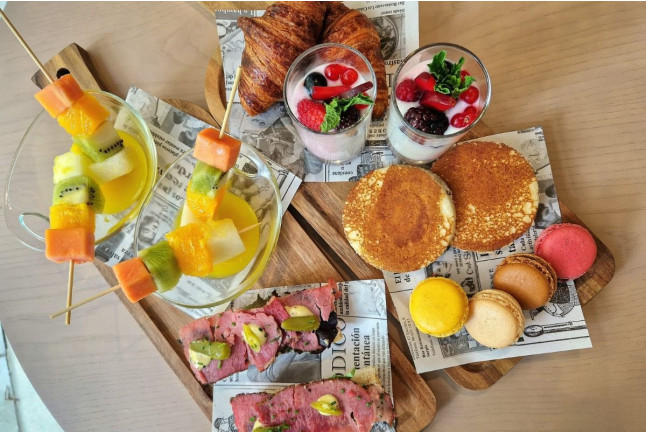 Brunch de Fin de Semana en Hospes Palacio de los Patos 5* (Granada)