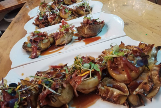 Menú para dos en Restaurante Abrasador Mesón La Ronda (Carcabuey, Córdoba)