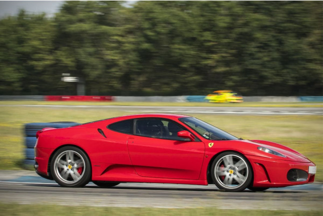 Copilotaje de Ferrari F430 en el Circuito Vasco Sameiro (Braga, Portugal)