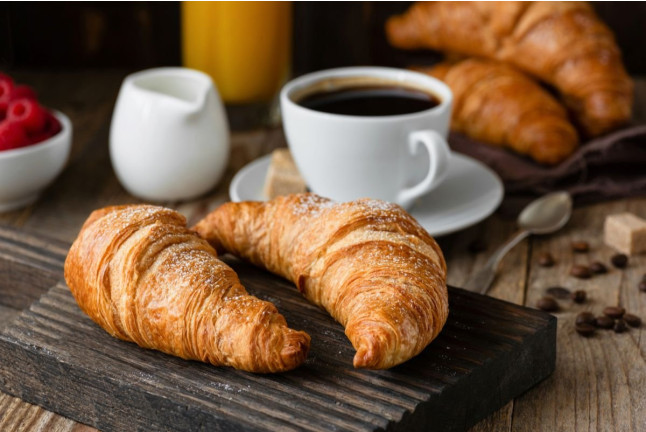 Zona Wellness y Desayuno en Catalonia Plaza España 4* (Madrid)
