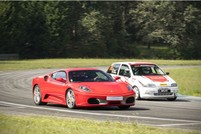 Conducir un Ferrari F430 en el Circuito Vasco Sameiro (Braga, Portugal)