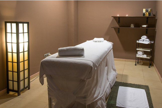 Circuito Spa y Masaje para dos en Hotel Barcelona Golf Resort 4*Sup (Sant Esteve Sesrovires, Barcelona)
