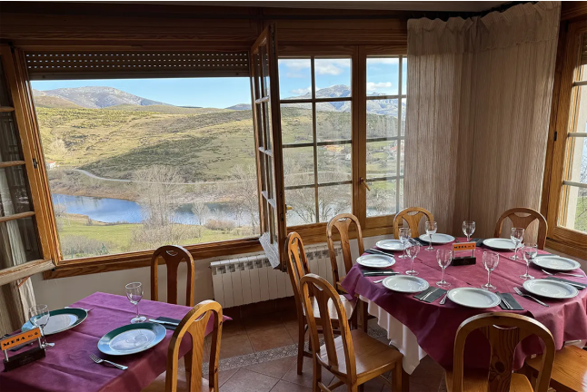 Escapada 2 Noches con Desayuno en Hotel Pico Espigüete (Alba de los Cardaños, Palencia)