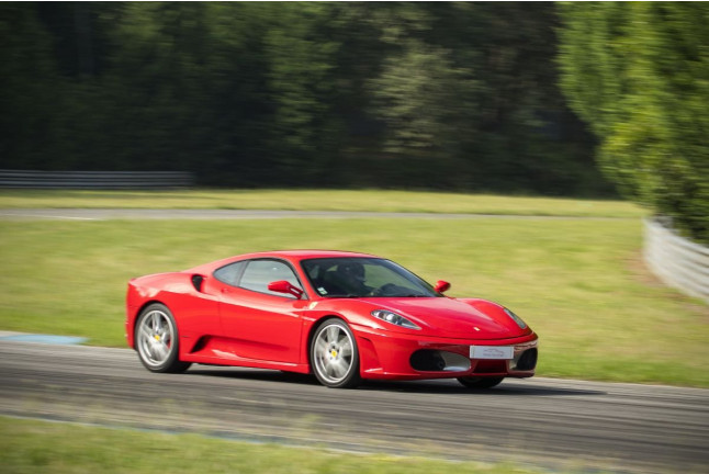Copilotaje de Ferrari F430 en el Circuito Vasco Sameiro (Braga, Portugal)