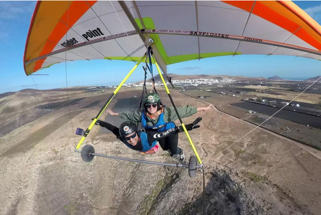 Vuelo en Ala Delta Biplaza con Fotos y Vídeo (Lanzarote, Las Palmas)