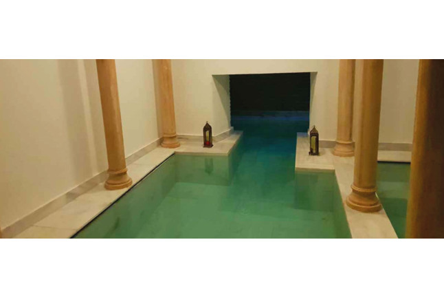 Baño Básico y Masaje Relajante en Al-Haram Hammam Baños Árabes (Granada)