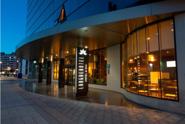 Circuito Spa para dos en AZZ Asturias Langrehotel 4* (Langreo, Asturias) - (D-J)
