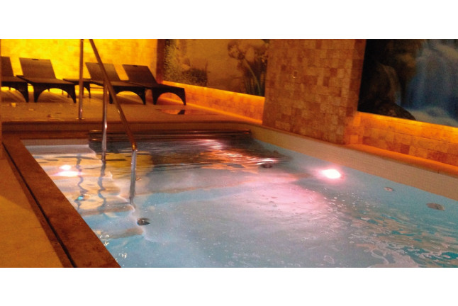 Circuito Spa y Masaje para dos en Spa Cortijo del Hotel Cortijo Salinas (Ronda, Málaga)