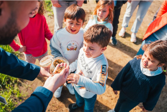 Experiència #Aprop: Visita a Llet Nostra con Degustación de Leche (Monells, Girona)
