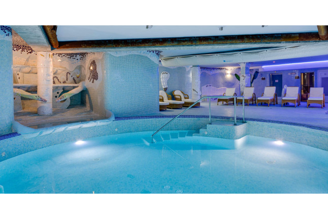 Circuito Spa Privado con Cava y Fruta en Spa Daniya Dénia del Hotel Daniya Dénia 4* (Dénia, Alicante)