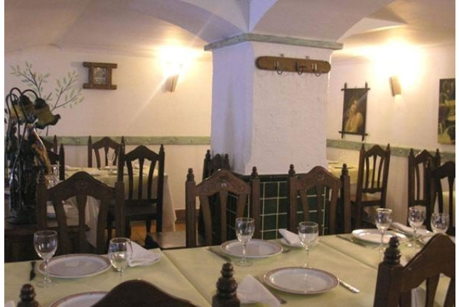 Comida o Cena para dos en Restaurante Abrasador Mesón La Ronda (Carcabuey, Córdoba)