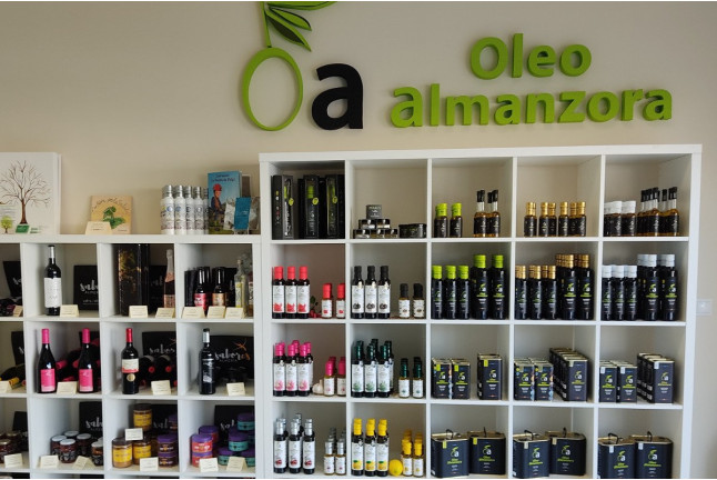 Visita Guiada a OleoAlmanzora con Desayuno o Merienda a base de AOVE para dos (Pulpí, Almería)