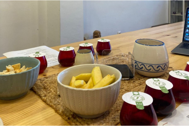 Taller de Iniciación a la Cata de Aceites para dos en La Casa del Aceite (Baeza, Jaén)