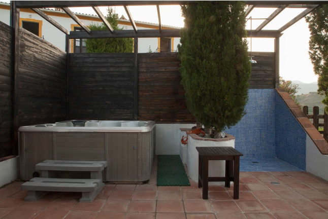 Spa y Jacuzzi Privado para dos en Hotel Cerro de Híjar (Tolox, Málaga)