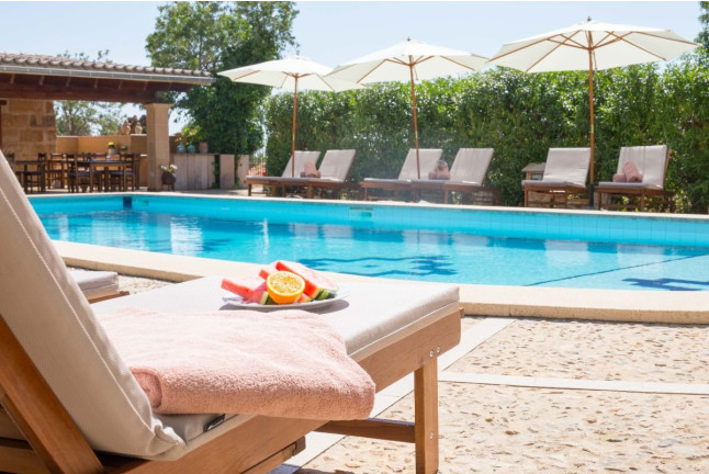 Day Pass con Hamaca en Agroturismo Es Quatre Cantons 4* (Binissalem, Mallorca)