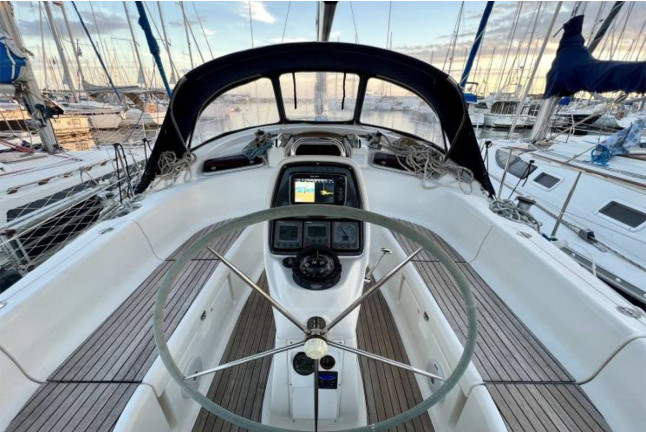 Puesta de Sol en Velero Privado con Cava y Opción a Cena y Noche a Bordo para dos (Barcelona)