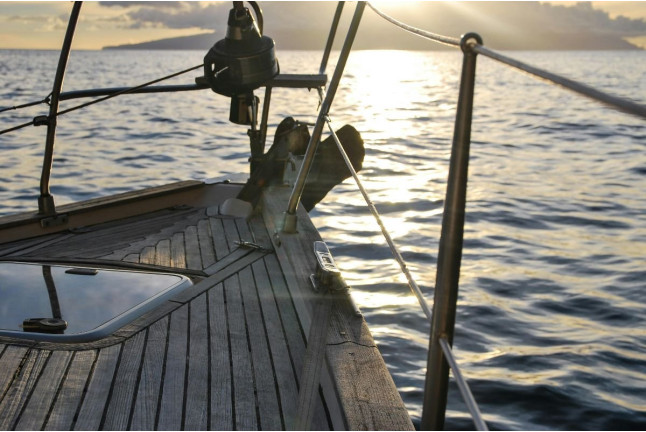 Puesta de Sol Exclusiva en Barco (Vigo)