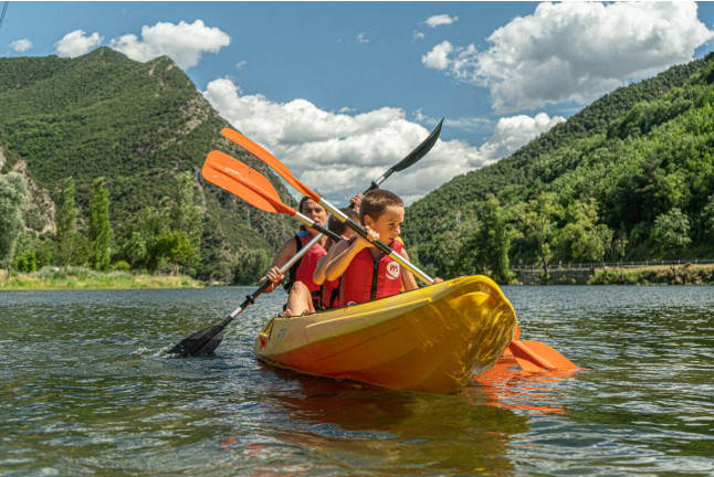 Alquiler de Kayak Doble o Triple en el lago de La Torrasa (Lleida)
