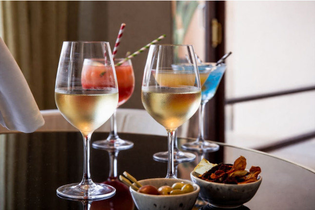 Circuito Spa con Tapas y Copa para dos en Spa Alterego del Hotel Miramar Barcelona 5* GL (Barcelona)