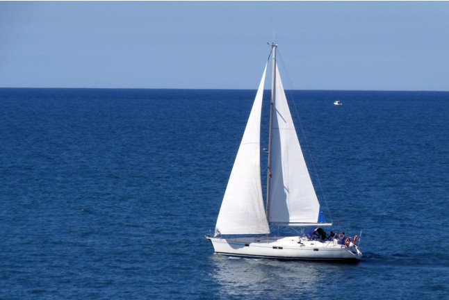 Despierta tus sentidos en Velero Privado para dos (Getaria, Guipúzcoa)
