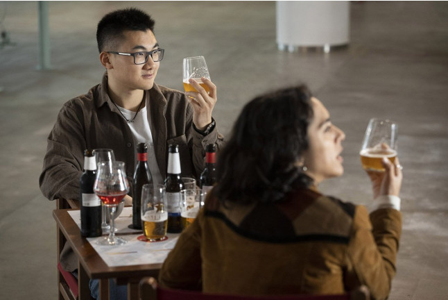 Visita Guiada a la Antigua Fábrica Estrella Damm con Degustación Especial de Cervezas (Barcelona)
