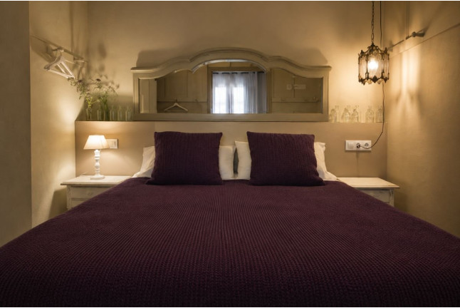 Escapada de 2 Noches con Piscina Privada en El Jardinet de Sant Esteve (Olot, Girona)