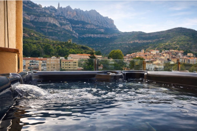 Escapada de 2 Noches con Spa Privado en Montserrat Paradise Apartament (Monistrol de Montserrat, Barcelona)