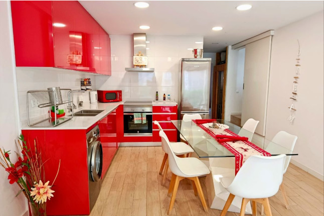 Escapada de 2 Noches con Spa Privado en Montserrat Paradise Apartament (Monistrol de Montserrat, Barcelona)