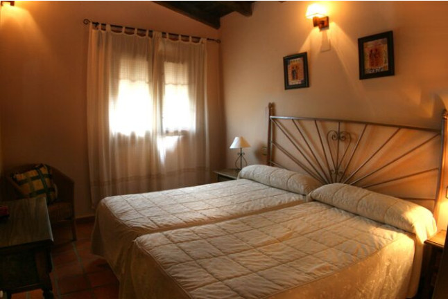 Escapada de 2 Noches  en Posadas de Granadilla (Zarza de Granadilla, Cáceres)