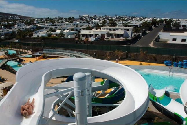 Entrada a Aqualava Waterpark en Playa Blanca (Lanzarote)