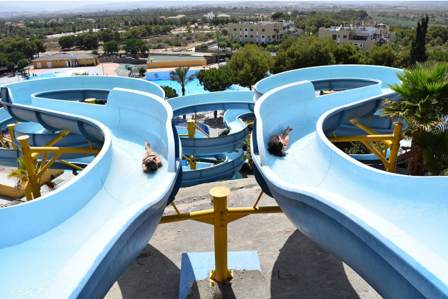 Entrada a Aquavera Parque Acuático (Playas de Vera, Almería)