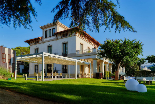 Escapada de 2 Noches con Desayuno en Hotel Arrey Alella 4* (Alella, Barcelona)