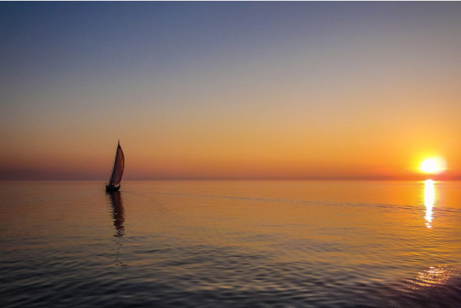 Atardecer en Velero para dos: Sotogrande Sunset Experience (Sotogrande, Cádiz)