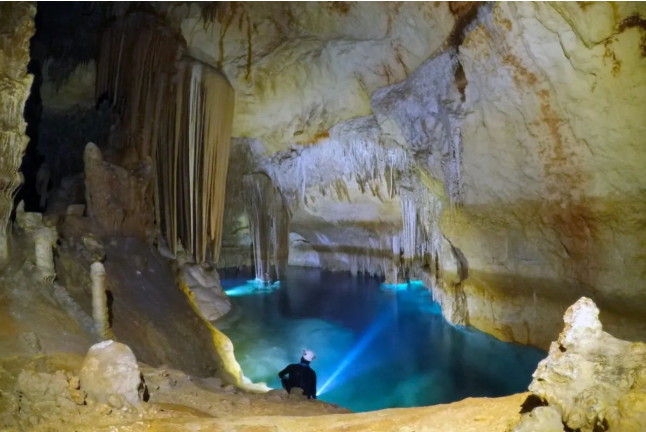 Aventura Guiada en la Cova dels Coloms desde Zona Este (Cala Romàntica, Mallorca)