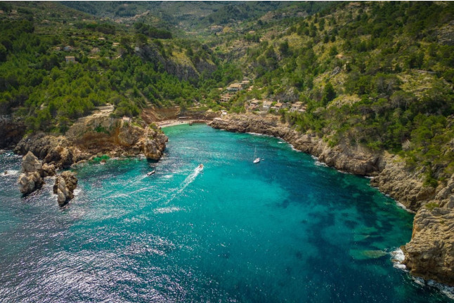 Aventura Guiada en la Cova dels Coloms desde Zona Este (Cala Romàntica, Mallorca)