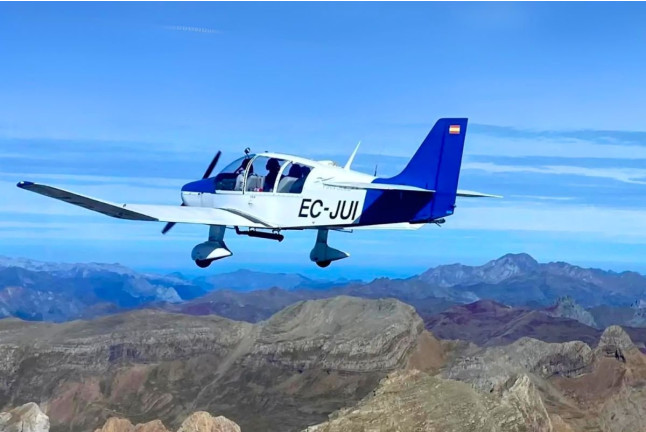 Especial Adrenalina: Vuelo en Avioneta por Jaca para dos (Huesca)
