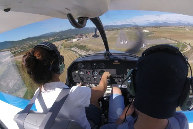 Especial Adrenalina: Vuelo en Avioneta por Jaca para dos (Huesca)