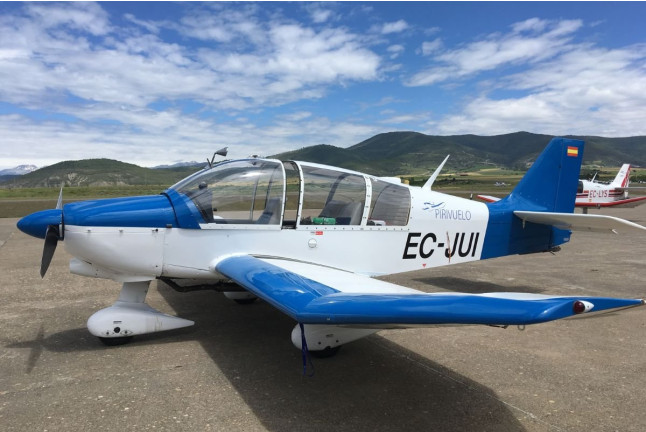 Especial Adrenalina: Vuelo en Avioneta por Jaca para dos (Huesca)