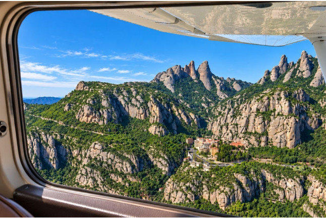 Vuelo en Avioneta a Montserrat (Sabadell, Barcelona)