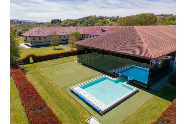 Circuito Termal y Masaje Cervicodorsal en IBERIK Augas Santas Balneario & Golf 4* (Pantón, Lugo)