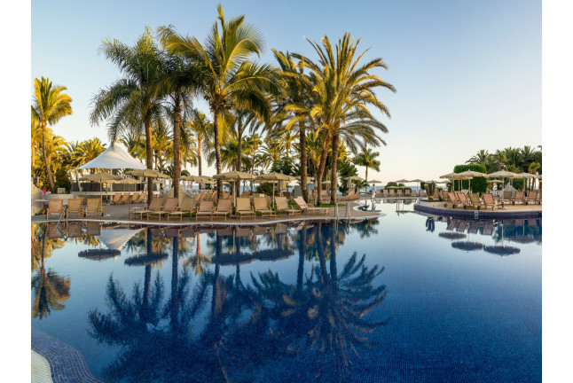Circuito Spa Privado, Masaje de Aromaterapia y Cava para dos en Spa In Radisson Blu Resort 5* (Arguineguín, Gran Canaria)