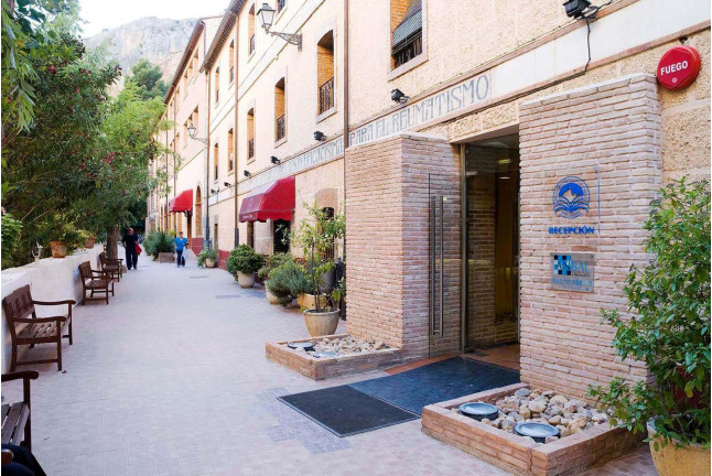 Circuito Termal y Masaje en Hotel Balneario de La Virgen (Jaraba, Zaragoza)