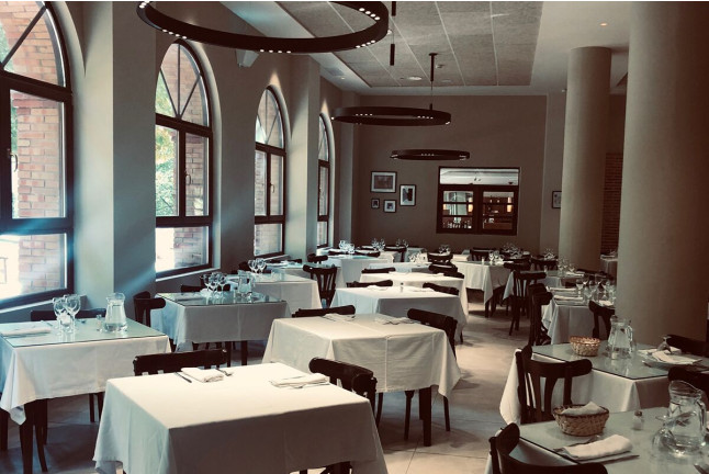 Escapada de 1 o 2 Noches con Acceso al Lago Termal y Cena en Hotel Balneario de La Virgen (Jaraba, Zaragoza)