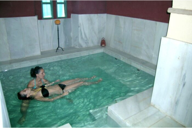 Baños Termales privados para dos en Termas Aqua Libera (Aljucén, Badajoz)